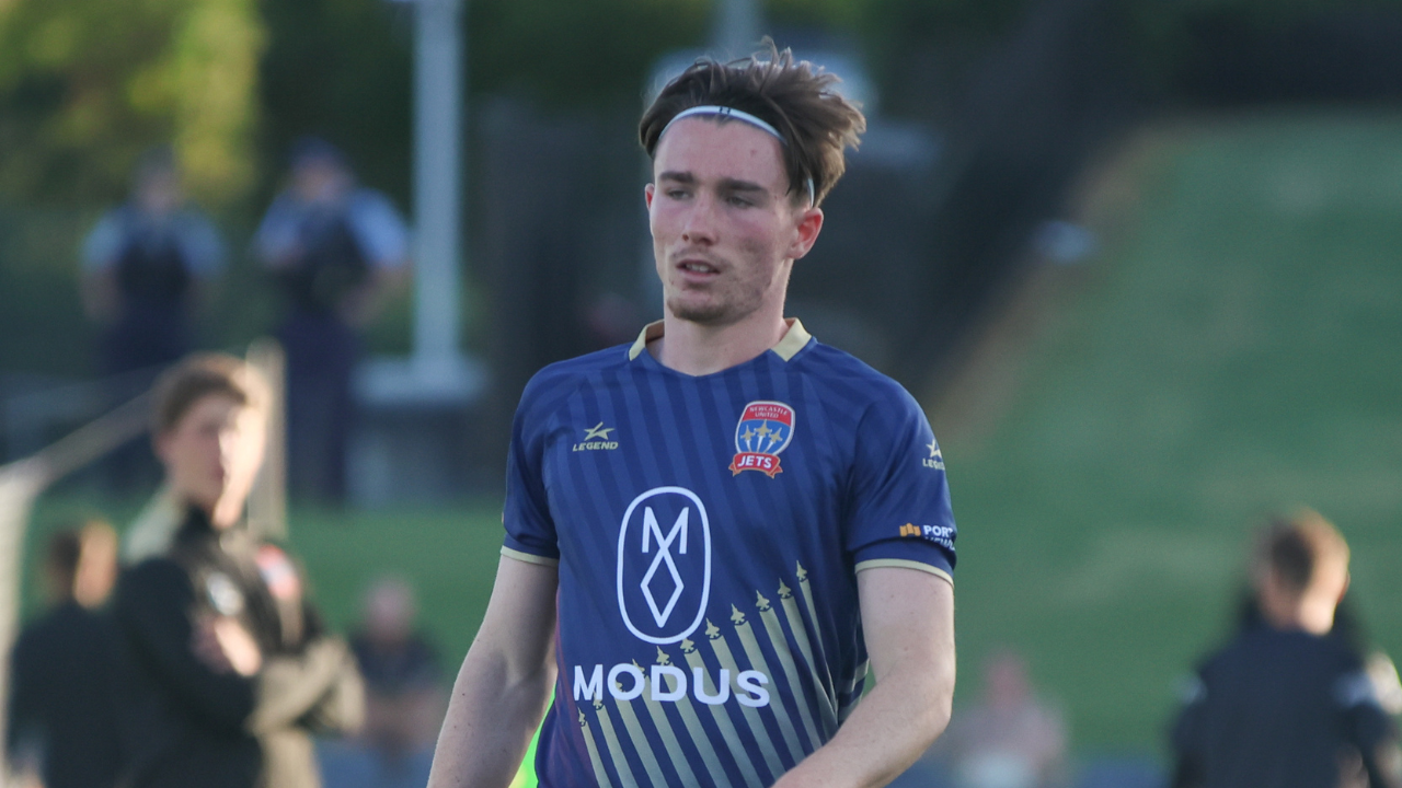 Clayton Taylor warming up for Newcastle Jets. Photo: Texi Smith